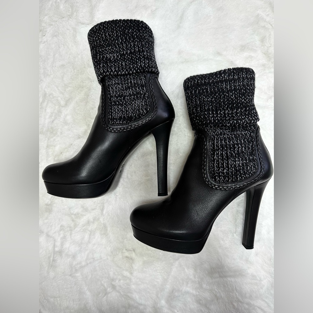Gucci Black Heeled Boots with Knit Cuff - Picture 2 of 16